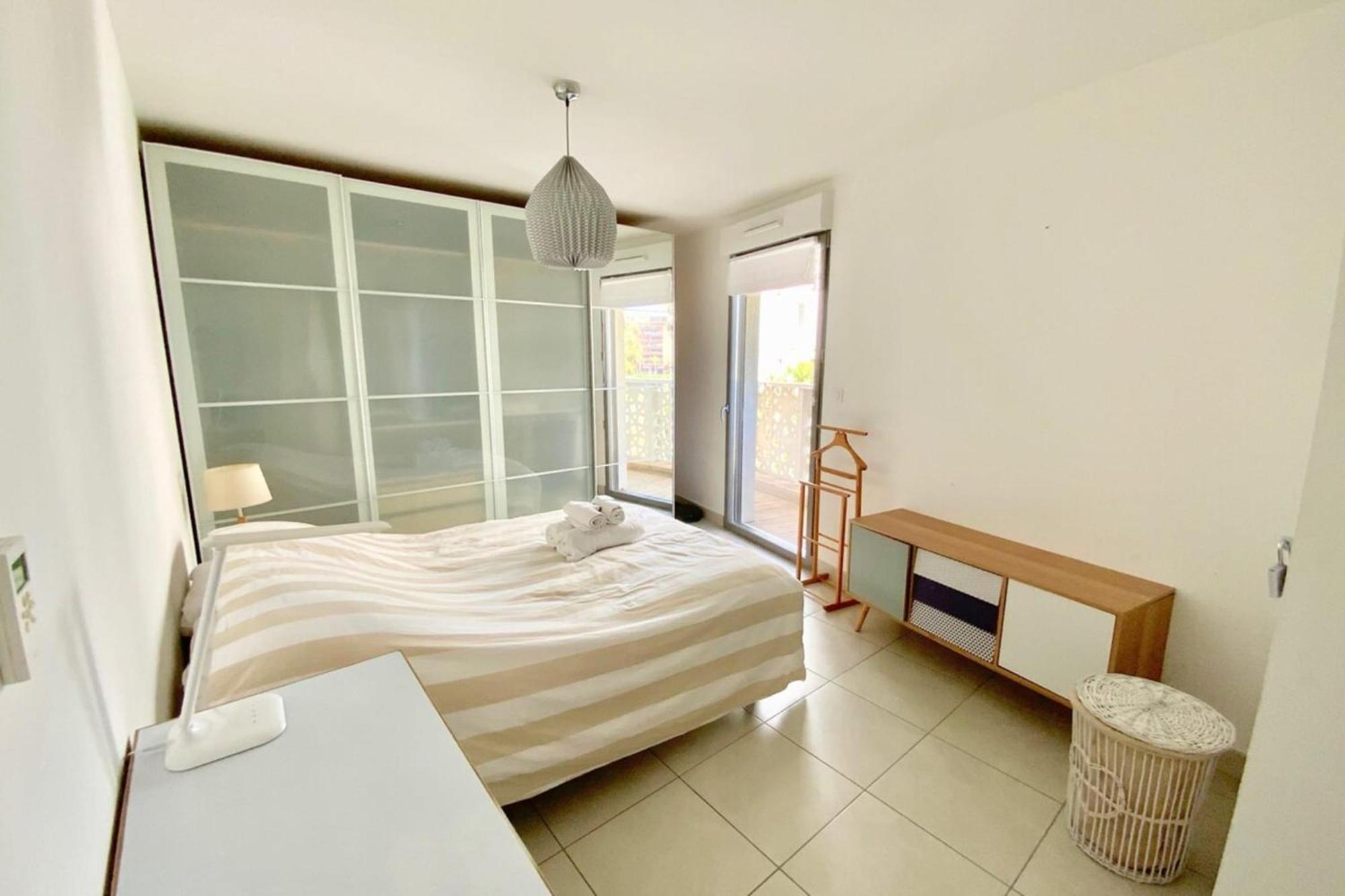 Apartamento Le Sublime- Vue Climatisation Et Parking ! Montpellier Exterior foto
