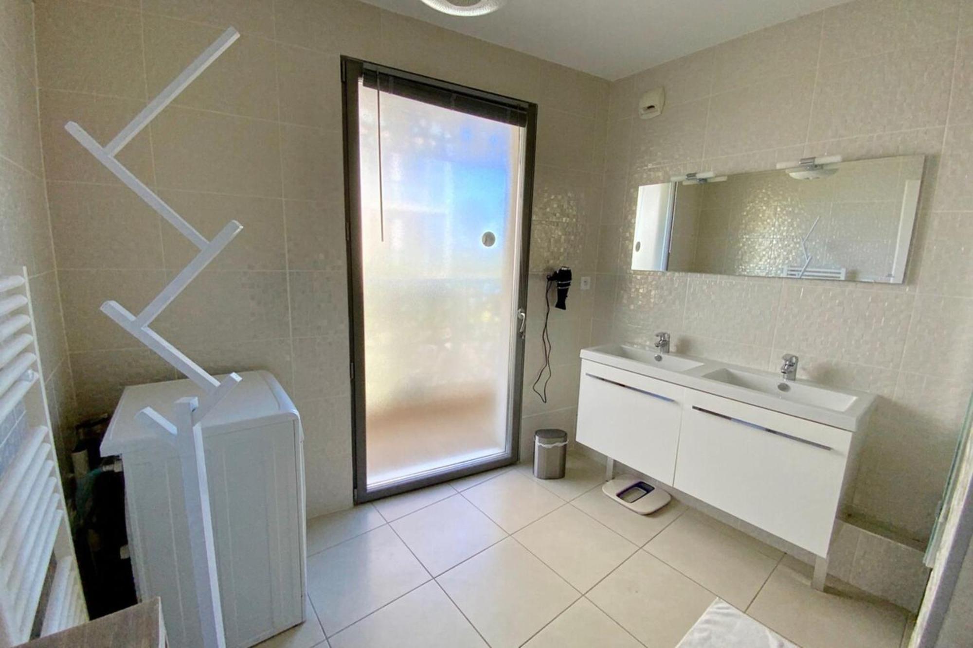 Apartamento Le Sublime- Vue Climatisation Et Parking ! Montpellier Exterior foto