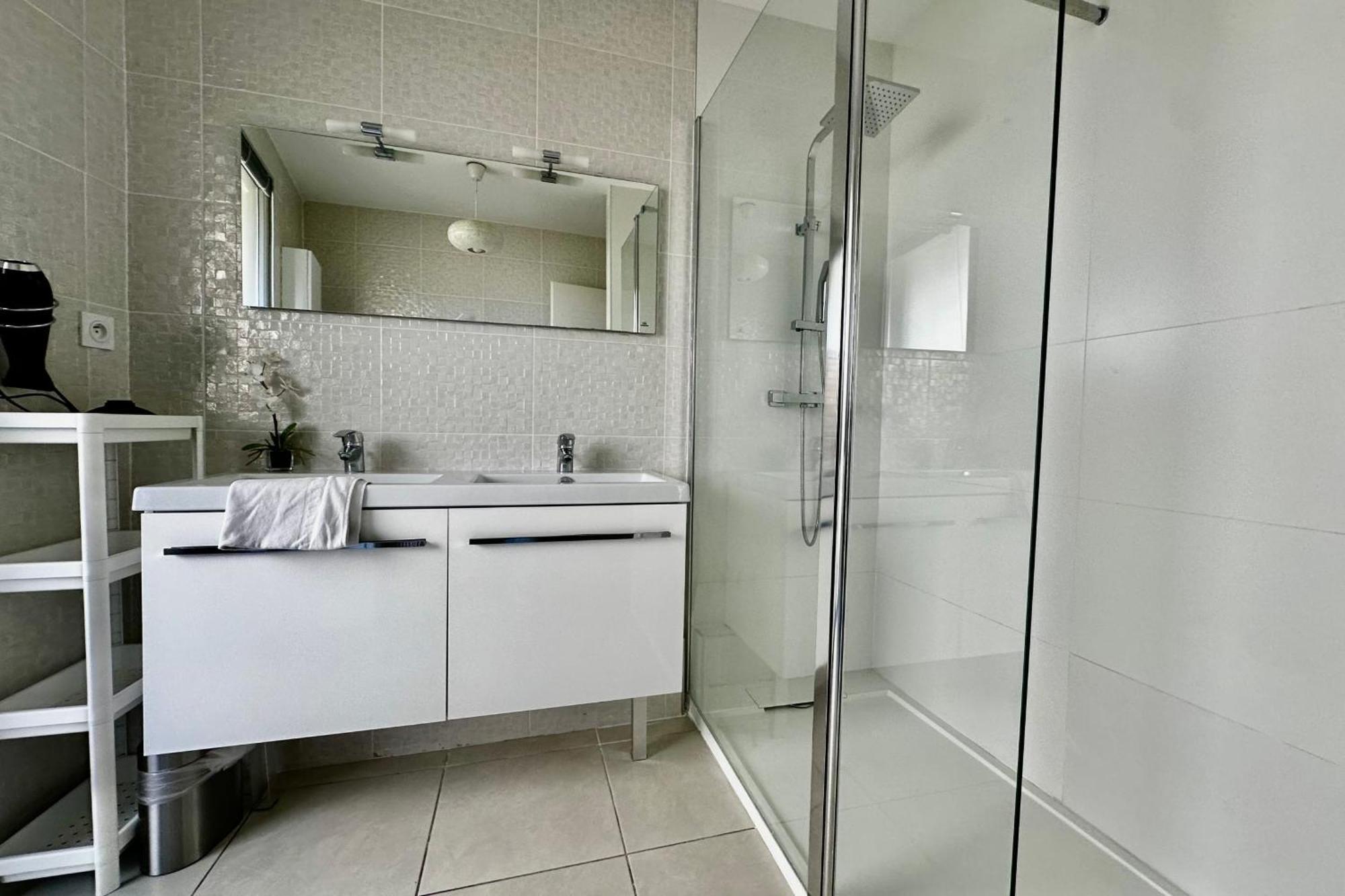 Apartamento Le Sublime- Vue Climatisation Et Parking ! Montpellier Exterior foto